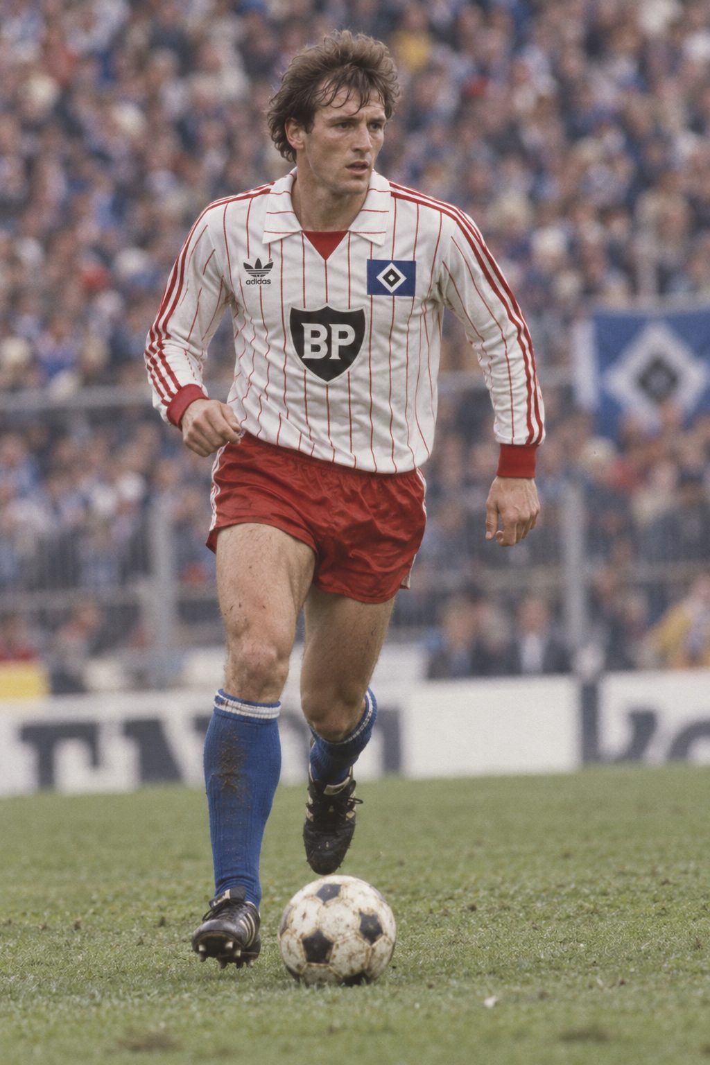 Trikot Hamburger SV 1982/83 auf dem Platz